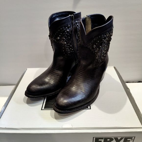 Frye Deborah Deco Short Boots Dark Brown - Picture 2 of 12